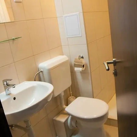 Pallone Otel