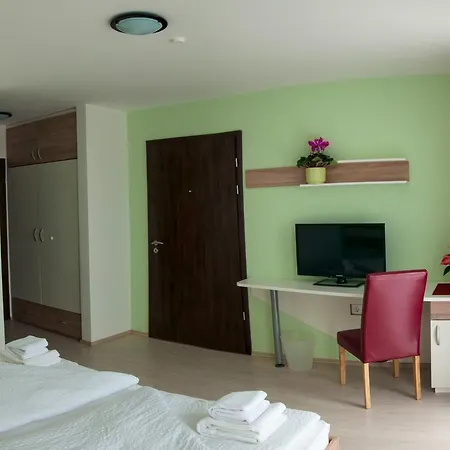 Pallone فندق بالاتونفوريد